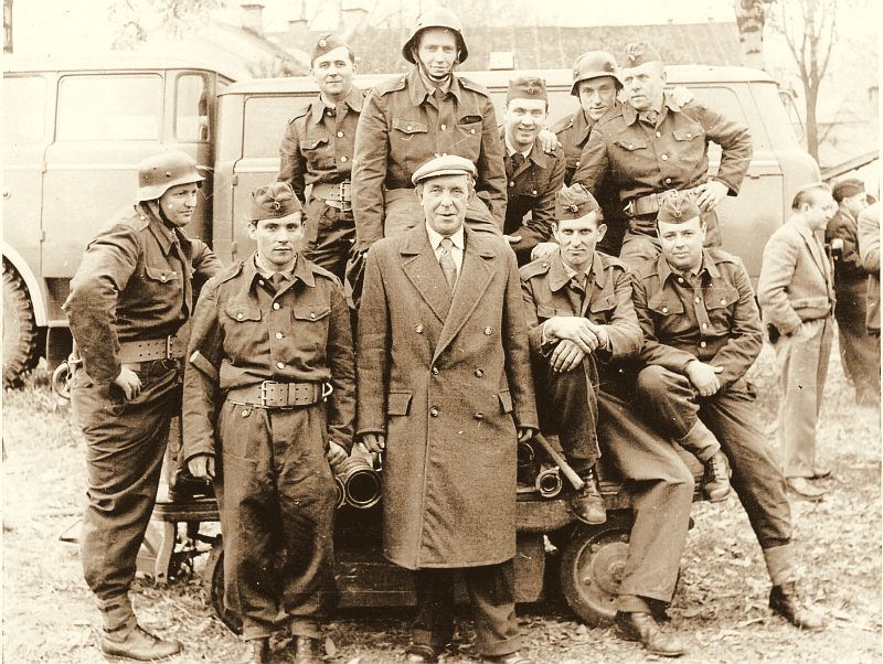 Papiraci-ad-Cerny-atd..jpg Papiraci-ad-Cerny-atd..jpg