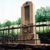 Obnovený pomník padlých - symbol zaniklé obce