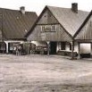 Poslední památka na starou Svobodu - čtyři dřevěné domky na náměstí (1940 - 1945)
