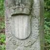 Schwarzenbergský hraniční kámen s erbem z roku 1752