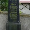 Obelisk na rodinné hrobce na místním hřbitově 