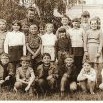 Žáci 2. třídy „školičky“ v Maršově I. v roce 1972 