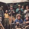 Jakožto znalec místních poměrů a lokální historie se zůčastnil (vpravo nahoře) redakční expedice za objevem v lysečinském krasu v listopadu 1996 - foto Jitka Kopáčová