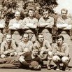 Jiná sestava – Huptych, Drábek, Žalský, Renner J., Gebrt, Kučera, Dupenovský, Derlev, Dubský, Horák, v civilu Petr Hýbler a ležící brankář Maisel