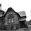 Někdejší vila Metzenauer překabátěná na školní jídelnu a družinu