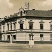 Malé náměstí se svou dominantou před rokem 1945
