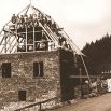 Další glajcha na zvalbené střeše čp. 181 Janské Lázně (Černá Hora 1930 majitel Johann Tamm)