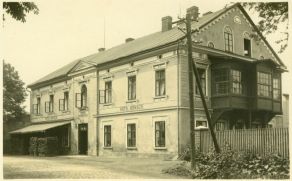 Svoboda nad Úpou - zaniklý hotel Bönsch u nádraží