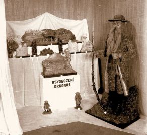 Krakonoš v expozici Krkonošské výstavy v Trutnově 1949