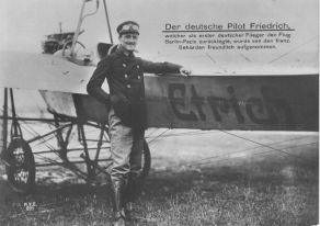 Letec Alfred Friedrich s letounem Taube