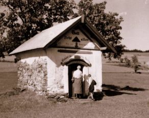 Sklenářovice - ochranná kaplička (asi 1938)