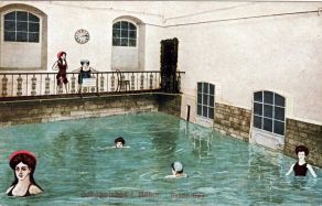 Velký bazén v Janských Lázních na dobové pohlednici