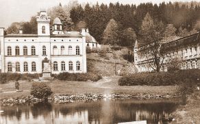 Náměstí v Maršově I před rokem 1960 Náměstí v Maršově I před rokem 1960