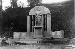 Pomník padlých 1914 - 1918 Svoboda nad Úpou od Emila Schwantnera
